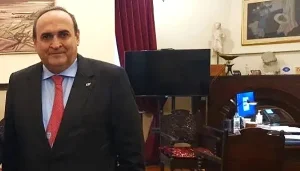 Ο Παραμυθιώτης επιχειρηματίας Γιώργος Βέρμπης βοηθάει στις αεροδιακομιδές ασθενών