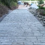 Σε δημόσια διαβούλευση η νέα Τεχνική Οδηγία του ΤΕΕ για τα λιθόστρωτα μονοπάτια