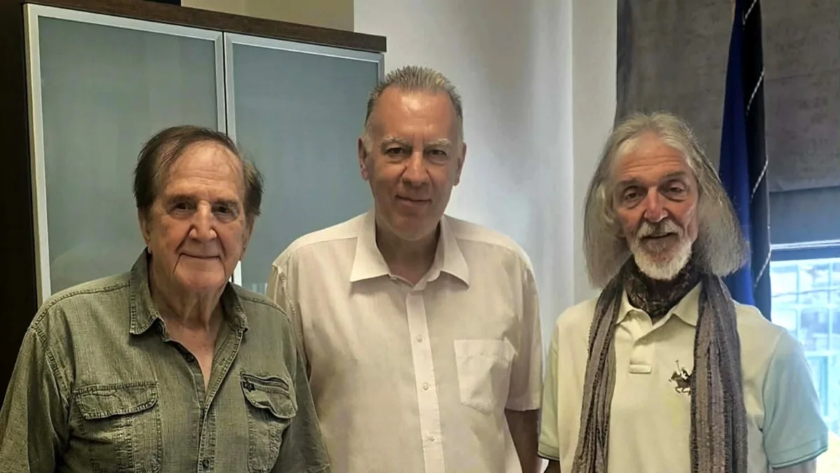 Στο Δημαρχείο Ηγουμενίτσας ο Γιώργος Κωνσταντίνου πριν ανέβει στη σκηνή