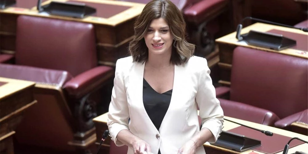 ΣΥΡΙΖΑ: Παραιτήθηκε η βουλευτής Κ. Νοτοπούλου