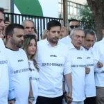 Θεσσαλονίκη: Ανθρώπινη αλυσίδα της ΝΔ και της ΟΝΝΕΔ έξω από το Ιπποκράτειο