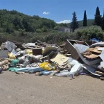 Δήμος Ζίτσας: Ανεξέλεγκτη απόθεση απορριμμάτων στο Ροδοτόπι δίπλα στο γήπεδο
