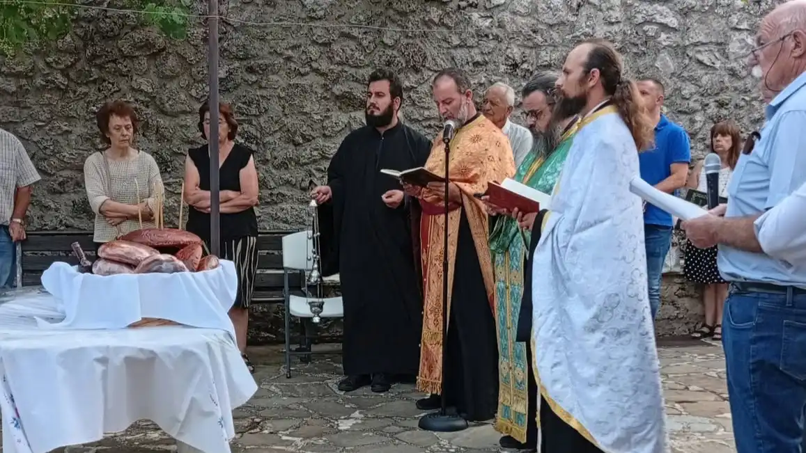 Εόρτασε το μοναδικό στην Ήπειρο παρεκκλήσιο του Αγίου Αθανασίου Αθωνίτη στη Μονή Στούπαινας