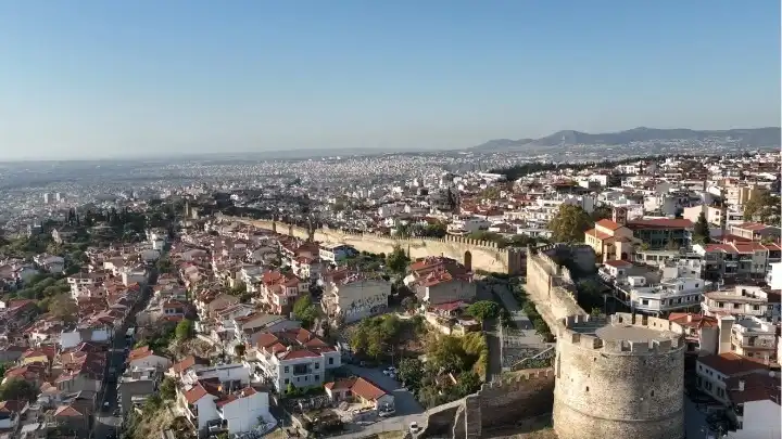 Φοιτητική στέγη στη Θεσσαλονίκη: Ενοίκια έως 700 ευρώ και αναζήτηση πριν από τις βάσεις