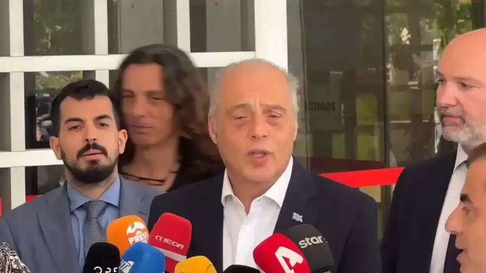 Βελόπουλος στον Άρειο Πάγο για δήλωση Γεωργιάδη ότι ο Τσίπρας δωροδοκήθηκε (βίντεο)