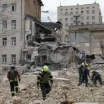 Τουλάχιστον 8 νεκροί σε νέα ρωσικά πλήγματα στην Ουκρανία – Σε αδιέξοδο οι διαπραγματεύσεις