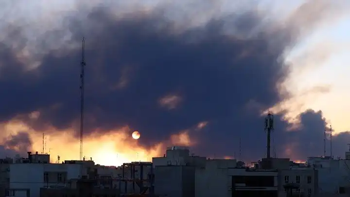 Συναγερμός στην Τεχεράνη – Εκρήξεις στο Ιράν και αναχαιτίσεις drones σε Κουβέιτ και Μπαχρέιν