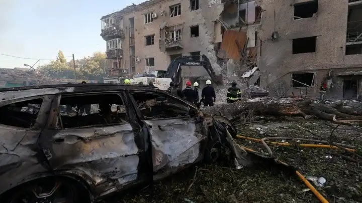 Δύο νεκροί και 42 τραυματίες από ρωσικό βομβαρδισμό στη Ζαπορίζια