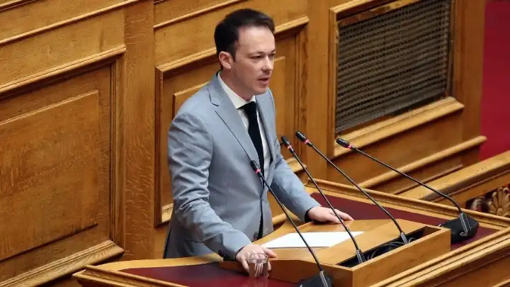 Αποχώρησε από την Κοινοβουλευτική Ομάδα του ΣΥΡΙΖΑ ο Μιλτιάδης Ζαμπάρας
