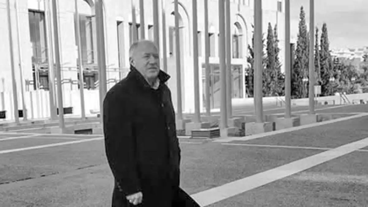 Έφυγε από τη ζωή ο εκπαιδευτικός Αθανάσιος Μπέης (συνεργάτης του μακαριστού Αρχιεπισκόπου Αναστασίου)