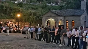 «Κύκλες» στον Βαπτιστή Βορείων Τζουμέρκων – Ένα έθιμο αιώνων ζωντάνεψε ξανά