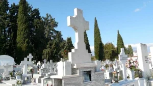 Θεσπρωτία: Συμφόρηση σε πολλά νεκροταφεία, δεν υπάρχει χώρος για ταφή