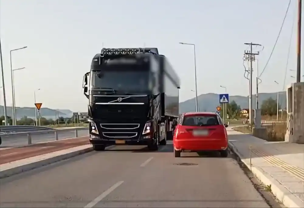 Ιωάννινα: Μετά το φορτηγό στη Νιάρχου, καταγγελία αναγνώστη για λεωφορείο που κινήθηκε αντίθετα σε μονόδρομο