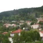Κοντά στο μηδέν η θερμοκρασία στη Μηλιά Μετσόβου – Παγερό πρωινό με πάχνη στα αυτοκίνητα
