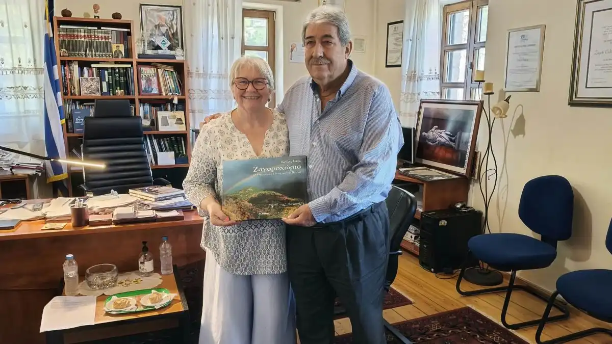 Η Δήμαρχος Moira Were από την Αυστραλία επέστρεψε στον τόπο των προγόνων της, το Ζαγόρι
