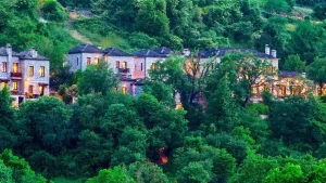 Ζαγόρι: Στη Hellenic Properties πέρασε το Aristi Mountain Resort & Villas