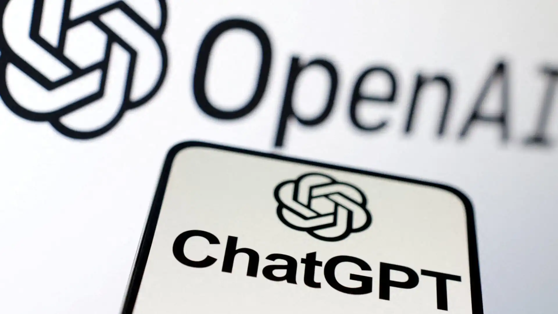 ChatGPT, Reddit και Roblox στο μικροσκόπιο της Ευρωπαϊκής Ένωσης