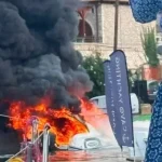 Φωτιά κατέστρεψε φουσκωτό σκάφος στα Σύβοτα Λευκάδας – Ελαφρά τραυματίας ένας άνδρας