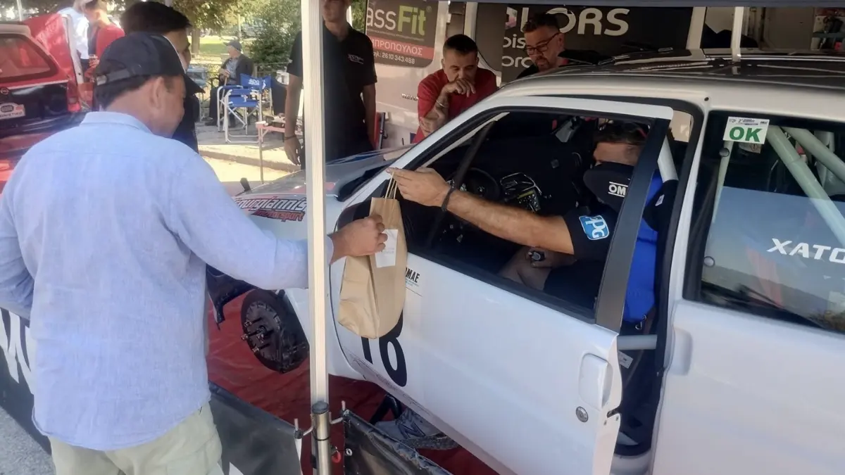 Ανάβαση Κατσανοχωρίων: Τοπικά προϊόντα και ένα ξεχωριστό καλωσόρισμα στους οδηγούς (βίντεο)