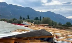 Θεσπρωτία: Ανεμοστρόβιλος χτύπησε κτηνοτροφική μονάδα στο Προδρόμι (βίντεο)