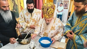 Εγκαινιάστηκε το παρεκκλήσιο του Τιμίου Σταυρού στο Αργυρόκαστρο