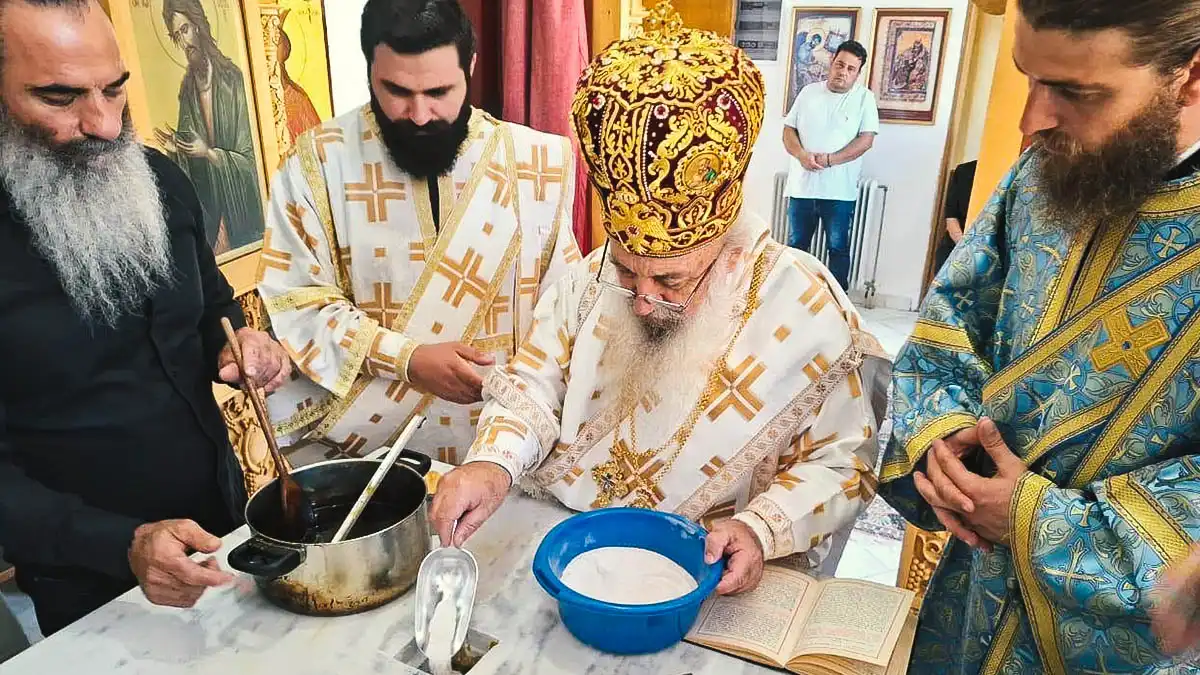 Εγκαινιάστηκε το παρεκκλήσιο του Τιμίου Σταυρού στο Αργυρόκαστρο