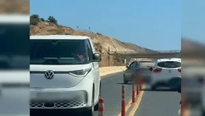 Κρήτη: Ταυτοποιήθηκε 17χρονος που έσπασε τα κολωνάκια στον ΒΟΑΚ για παράνομη προσπέραση (video)