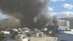 Φωτιά σε επιχείρηση ανακύκλωσης στη Μπάφρα Ιωαννίνων (video)