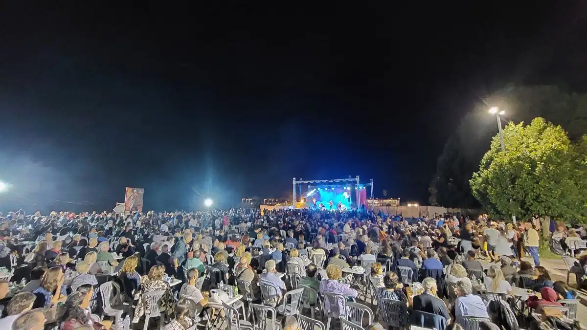 Ιωάννινα: Γέμισαν τα Λιθαρίτσια για το 52ο Φεστιβάλ ΚΝΕ – «Οδηγητή»