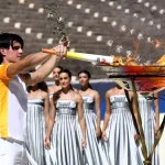 Ντακάρ 2026: Ο Γιαννιώτης Ιάσονας Μουσελίμης άναψε τον Ολυμπιακό βωμό