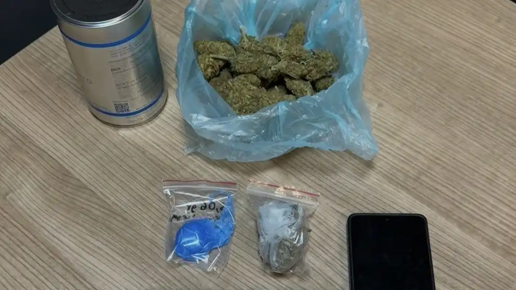 Ιωάννινα: Συνελήφθη με κοκαΐνη στο αυτοκίνητο και κάνναβη στο σπίτι