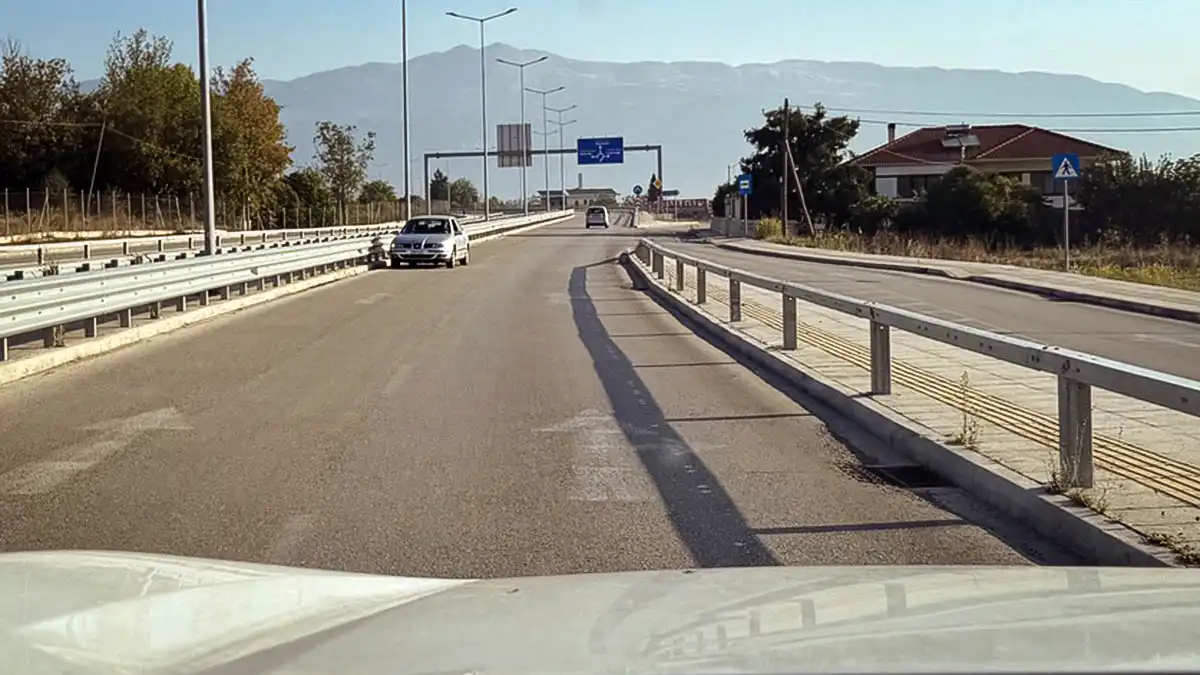 Ιωάννινα: Πάλι ανάποδα στη Νιάρχου – Νέο όχημα στο αντίθετο ρεύμα