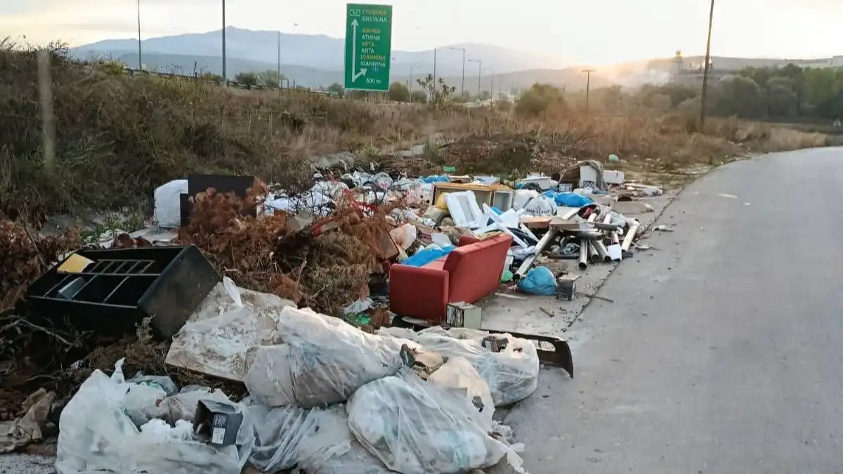 Ξεκίνησε η απομάκρυνση ογκωδών αντικειμένων από την Πεδινή Ιωαννίνων