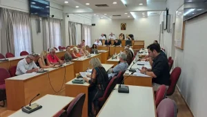 Εκτροχιάστηκε η ένταση στο Περιφερειακό Συμβούλιο Ηπείρου – Αποβλήθηκε ο Λάμπρος Γεωργόπουλος