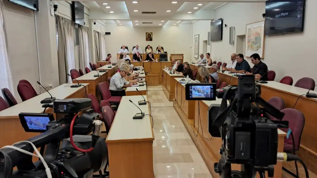 Περιφερειακό Συμβούλιο Ηπείρου: Βαρύ “κατηγορητήριο” κατά της προέδρου του σώματος