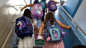 Σχολεία: Πρώτο κουδούνι την Παρασκευή – Όλες οι αλλαγές της νέας σχολικής χρονιάς
