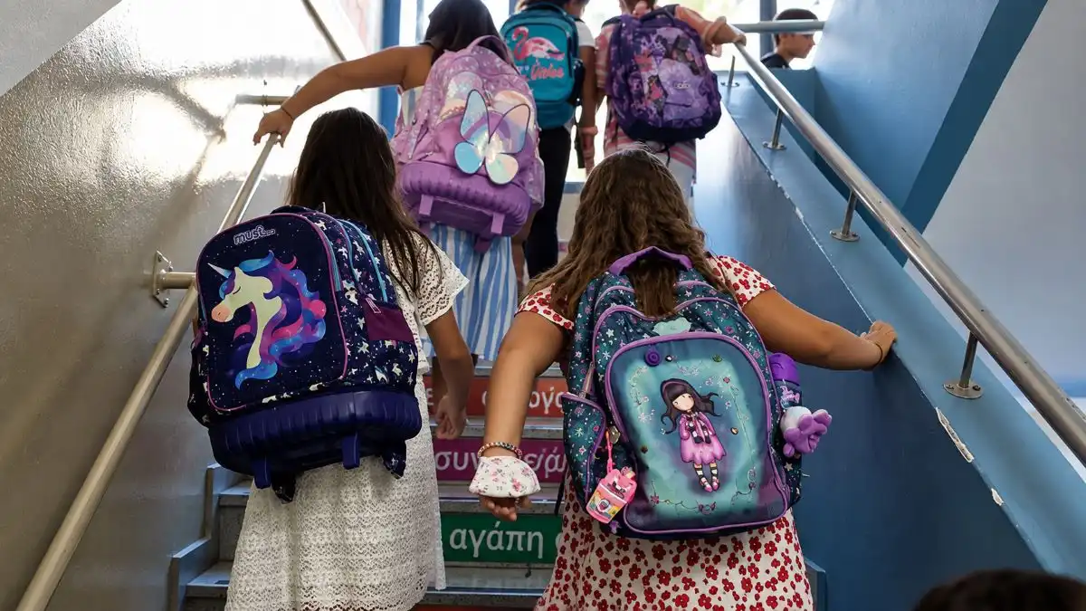 Σχολεία: Πρώτο κουδούνι την Παρασκευή – Όλες οι αλλαγές της νέας σχολικής χρονιάς