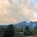 Κόνιτσα: Μεγάλη αναζωπύρωση στην Τραπεζίτσα – Ήχησε το 112 προειδοποιεί για πυκνούς καπνούς