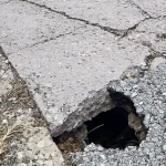 Ιωάννινα: Τρύπα εμφανίστηκε στο οδόστρωμα σε σημείο του παραλίμνιου