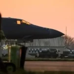 Βρετανία: Ελεύθεροι υπό όρους 5 ύποπτοι για σχέδιο επίθεσης σε βάση των ΗΠΑ – Παρέμβαση Τραμπ