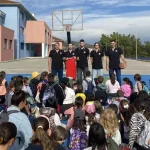 Οι Vikos Falcons στο 1ο Δημοτικό Σχολείο Ελεούσας για την Ημέρα Σχολικού Αθλητισμού