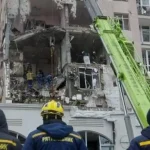 Ουκρανία: Ρωσικό πλήγμα σε πολυκατοικία στην Οδησσό – Οκτώ τραυματίες