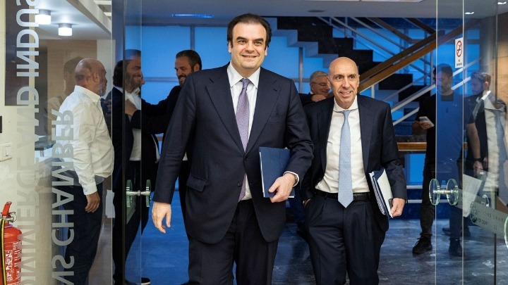 Πιερρακάκης στο ΕΒΕΑ: «Εξαντλούμε τις δυνατότητες στήριξης των επιχειρήσεων»