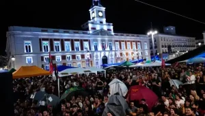 Στεγαστική κρίση στην Ισπανία: Διαδηλωτές κατασκήνωσαν στην καρδιά της Μαδρίτης