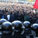 Αλβανία: Στους δρόμους οι φοιτητές κατά της κυβέρνησης Ράμα – Σοβαρά επεισόδια (βίντεο)