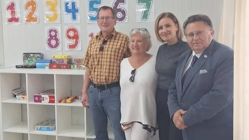 Ηγουμενίτσα: Δωρεά κλιματιστικών και βιβλιοθηκών στο 2ο Δημοτικό Σχολείο από τη Filia Velbert