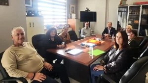 Σχολικές καθαρίστριες Άρτας: Τα αιτήματα στον Σιαφάκα και το ζήτημα της χρηματοδότησης