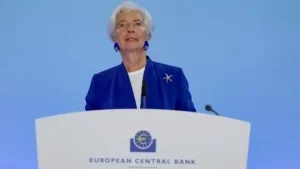 Παραιτείται από την προεδρία της ΕΚΤ η Κριστίν Λαγκάρντ
