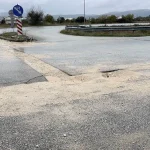 Ιωάννινα: Λακκούβες «κρατήρες» στην οδό Ασημακοπούλου – Καταγγελίες κατοίκων για ζημιές σε οχήματα (βίντεο)