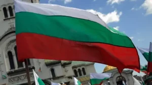 Στις κάλπες Βουλγαρία και Σερβία – Προεδρικές εκλογές στη σκιά του πολέμου και βουλευτικές με έντονη πόλωση